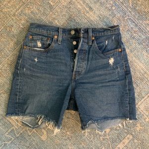 Levi shorts - sz 27